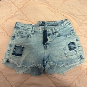Blue short, jeans, mid rise